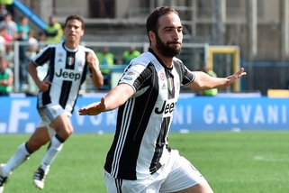 Juventus, Dybala & Higuain show: 3-0 all'Empoli, sempre in testa!