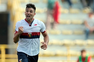 Bologna-Genoa 0-1, decide Simeone
