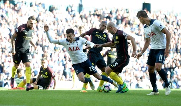 Premier, il Tottenham ferma il City. Pari per il Leicester