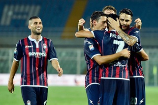 Calciomercato Crotone, l'ex Delgado si è legato all'Olbia