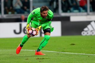 Serie A Cagliari, Storari corre verso il recupero lampo