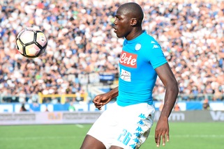 Napoli, l'agente di Koulibaly a De Laurentiis: «58 milioni dal Chelsea? Non so se sia vero»