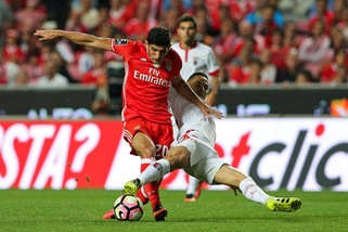 Calciomercato Benfica: «Mourinho sfida l'Arsenal per Guedes»