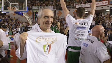 Basket Serie A, revocati due scudetti di Siena