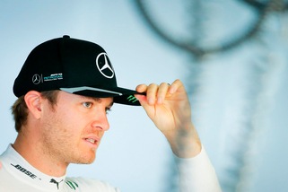 F1, Giappone: Rosberg in pole, Raikkonen terzo
