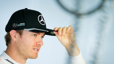 F1, Giappone: Rosberg in pole, Raikkonen terzo