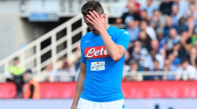 Ansia Napoli, problemi al ginocchio per Milik durante Polonia-Danimarca