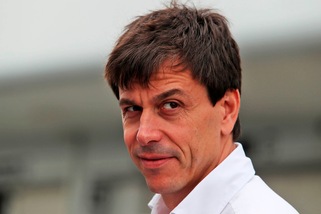 F1, Wolff: «Hamilton può ancora rimontare Rosberg»
