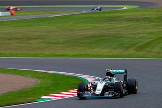 F1, Giappone: reclamo Mercedes contro manovra Verstappen