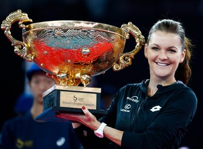 Tennis, Wta Pechino: trionfo Radwanska, Konta sconfitta in due set
