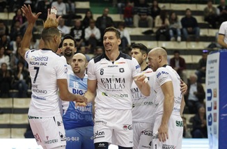 Via al campionato a 20 squadre. Siena supera il Club Italia