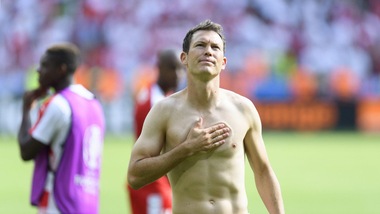 Calciomercato: «Luis Enrique punta Lichtsteiner, Darmian e De Sciglio»