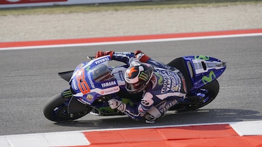 MotoGp, Valencia: Lorenzo avanti nelle prime libere, poi Rossi
