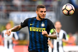 Da Maradona a Messi, tutti contro Icardi. E l’Inter lo coccola