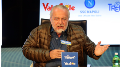Napoli, De Laurentiis: «Juventus, con 100 milioni in più di fatturato vinco anch'io»