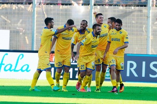 Serie B Frosinone, Dionisi show: l'ex Stellone e il Bari ko
