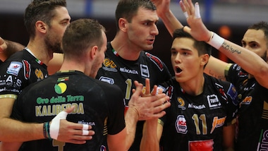 Perugia e Civitanova a punteggio pieno. Modena soffre a Ravenna