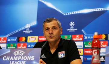 Lione, Genesio: «Tre punti contro la Juve per ritrovare la gioia»