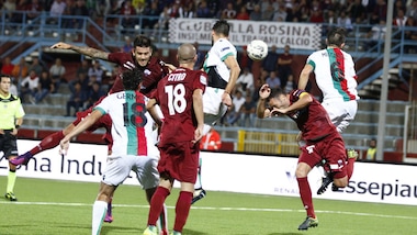 Serie B il Trapani riacciuffa la Ternana all'ultimo respiro: 2-2