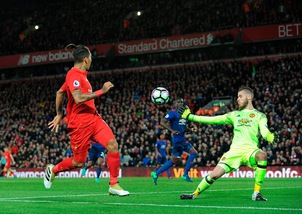 Premier League, Liverpool-Manchester United 0-0: sbadigli all'Anfield Road