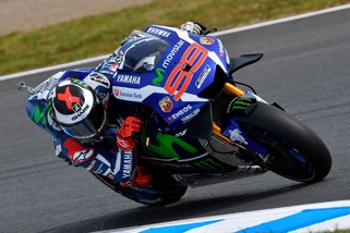 MotoGp Yamaha, Lorenzo: «Tre gare per il secondo posto»