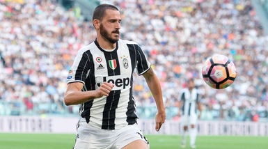 Calciomercato, l'ad del City: «Bonucci vuole Guardiola, ma la Juventus non lo vende»