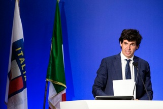 Milan, Albertini: «Solo la Juve può perdere lo scudetto»