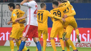 Bundesliga, Amburgo-Eintracht Francoforte 0-3 nell'anticipo