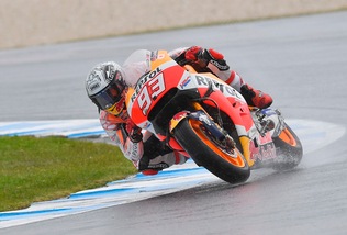 MotoGp, Phillip Island: pole per Marquez, Rossi 15/o