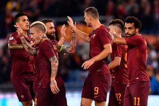 Serie A: Roma-Palermo 4-1; raggiunto il Milan, Juventus a 2 punti