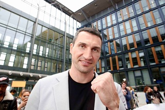Boxe, Klitschko infortunato, slitta la sfida con Joshua