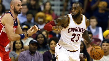 NBA: Godlen State va a caccia di Cleveland
