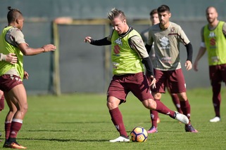 Toro, per Udine si scaldano Boyé e Maxi Lopez