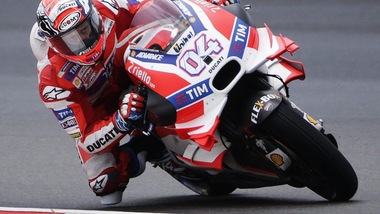 MotoGp Malesia: Dovizioso in pole, Rossi secondo