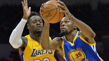Golden State ko con i Lakers, Rose vince a Chicago