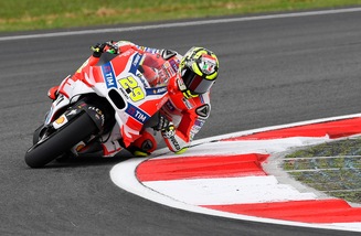 MotoGp Malesia, Iannone: «Contento e competitivo al rientro»