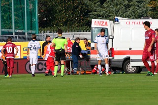 Serie B, le immagini dei soccorsi a Boakye durante Cittadella-Latina
