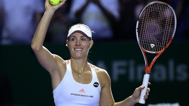 Tennis, Wta Finals: Kerber in finale contro la Cimulkova