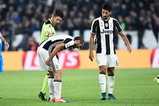 FOTO Juve-Napoli, Chiellini ko: il difensore sostituito