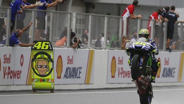 MotoGp Malesia, Rossi: «Secondo anche in campionato, bella gara con Iannone»