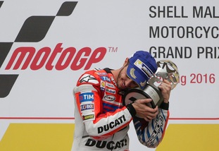 MotoGp Malesia, Dovizioso: «Ultimo giro, ho vinto piangendo»
