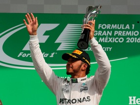 F1 Messico, le immagini della vittoria di Hamilton