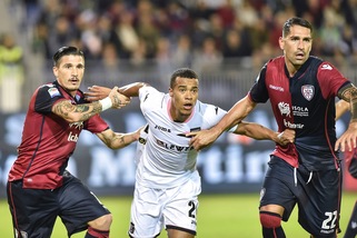 Serie A, Cagliari-Palermo 2-1: Dessena show e i rossoblù si rialzano