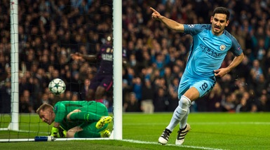 Champions League: Benfica-Dynamo Kiev 1-0; Manchester City-Barcellona 3-1