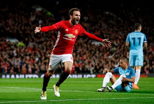 Manchester United, Mata: «Problemi con Mourinho? Niente di vero»