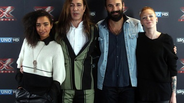 X-Factor: Eva scala le quote