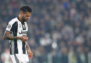 Juventus-Lione 1-1, le pagelle dei bianconeri: Dani Alves delude, Marchisio combatte