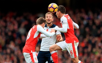 Premier League: Arsenal, pari col Totteham. Liverpool show, ora è in testa