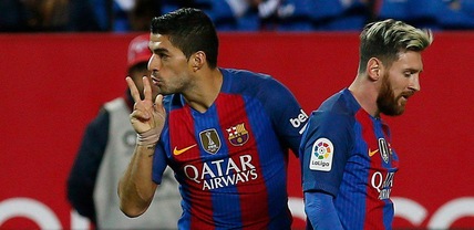 Liga, Siviglia-Barcellona 1-2. Messi e Suarez show