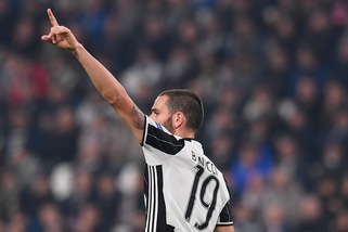 Calciomercato Juventus, Bonucci: «Servono rinforzi? Sì, a centrocampo»